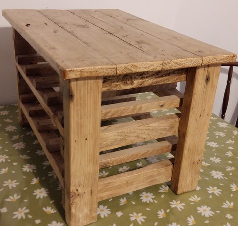 Wine Rack for 8 Bottles